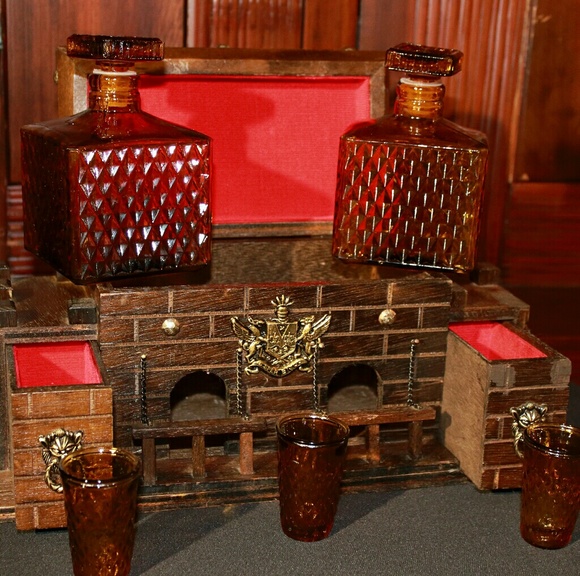 Wine Glass Set Wood Castle - Picture 1 of 8